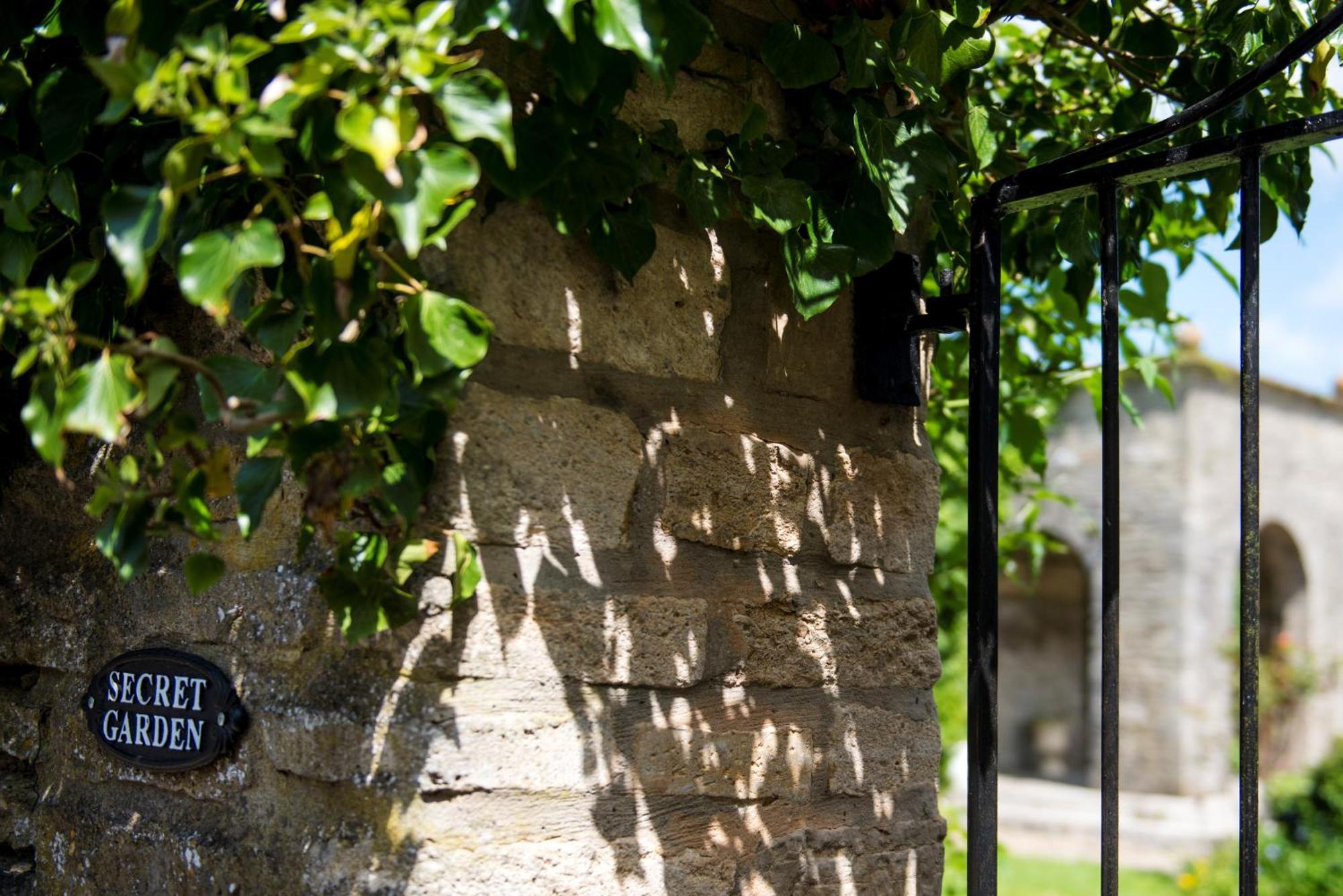 Cricklade House Hotel, Sure Hotel Collection By Best Western Exterior photo