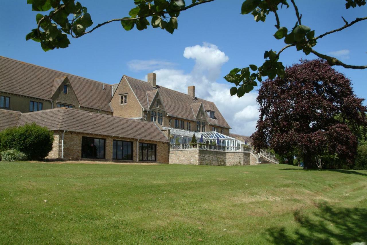 Cricklade House Hotel, Sure Hotel Collection By Best Western Exterior photo